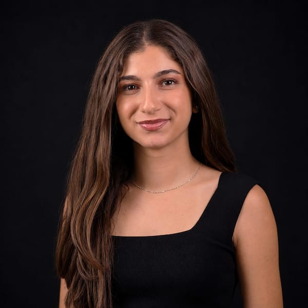 Melanie H